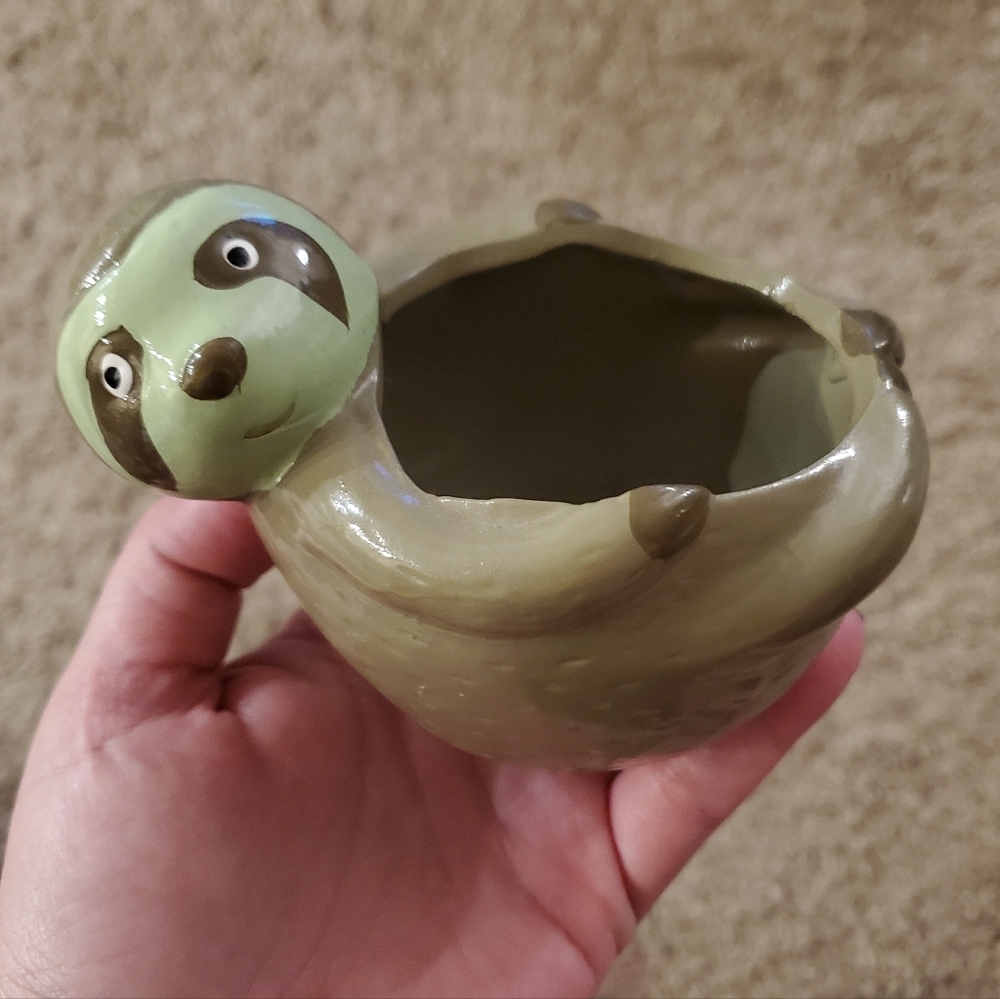 Adorable Small Sloth Succulent Planter Pot